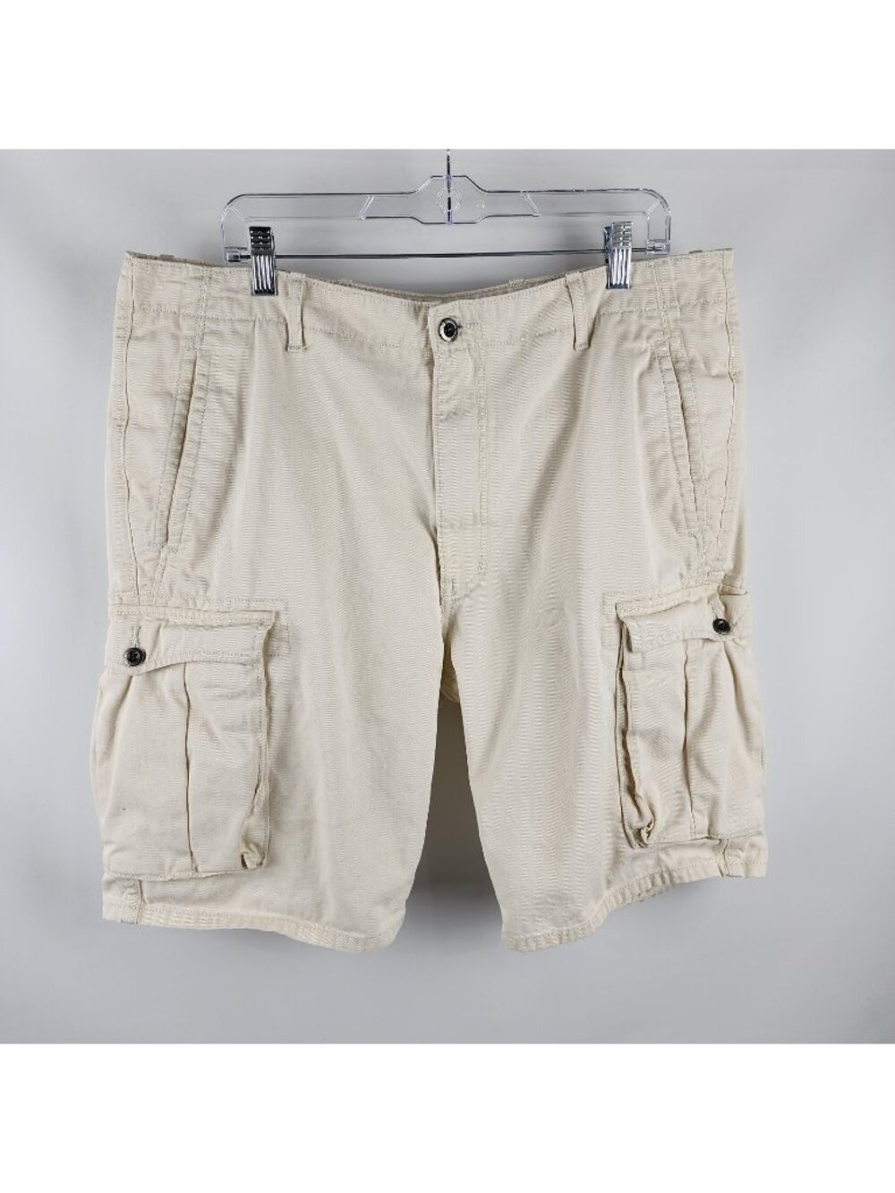 Levis Shorts Mens 36x10 Vintage Bone Beige Cargo Shorts